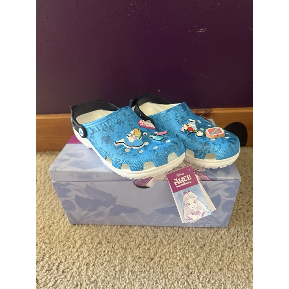 CROCS Disney Alice in Wonderland Classic Clog 211191 with Jibbitz Size W9/m7 NEW